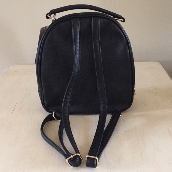 (Betsey Johnson) Quilted heart dome backpack - Picture 2 of 6